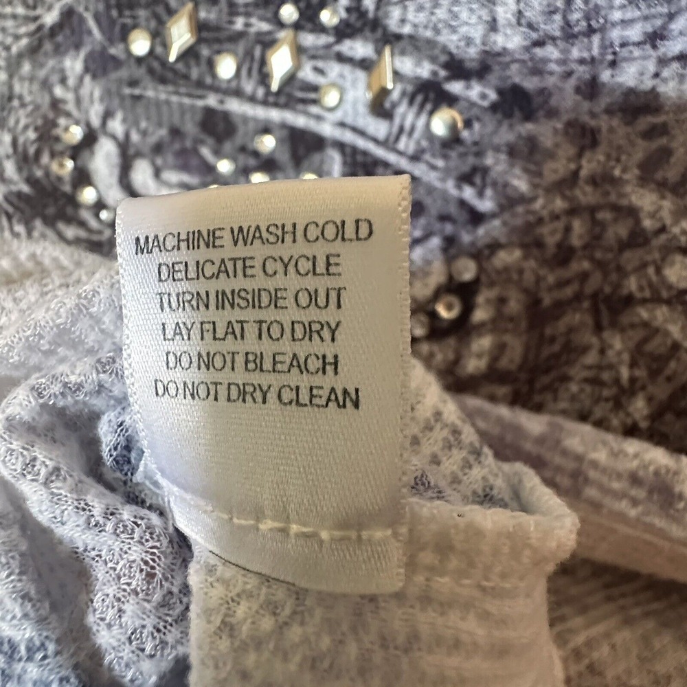 Cache Y2K White Long Sleeve Black Blue Tribal Rhinestone Waffle Knit Henley M - Picture 11 of 11